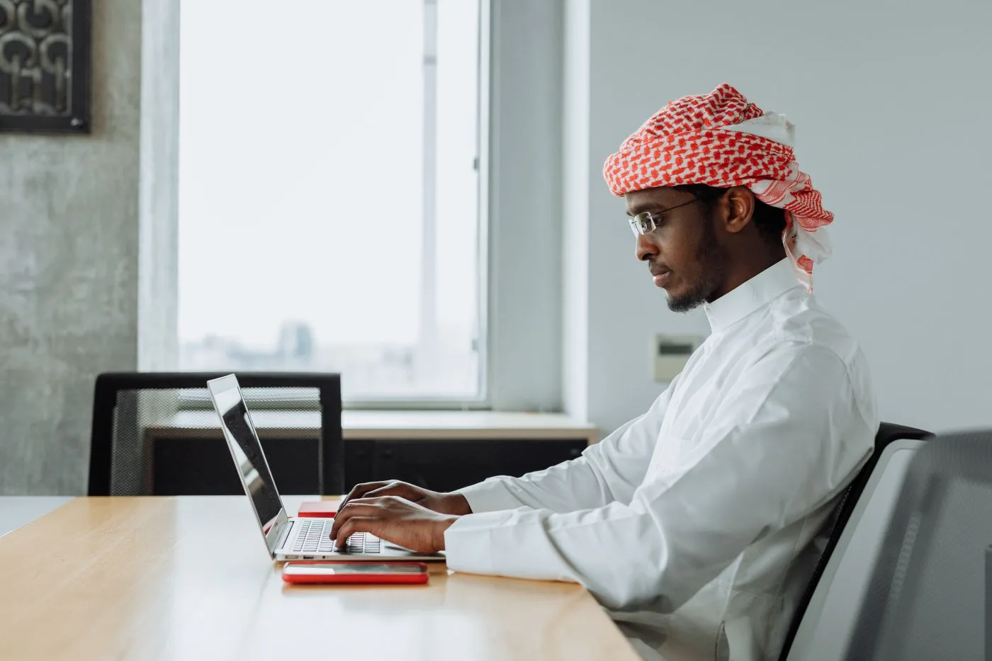 فريق أصغر، وإنجاز أكبر